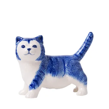 Cat figure
