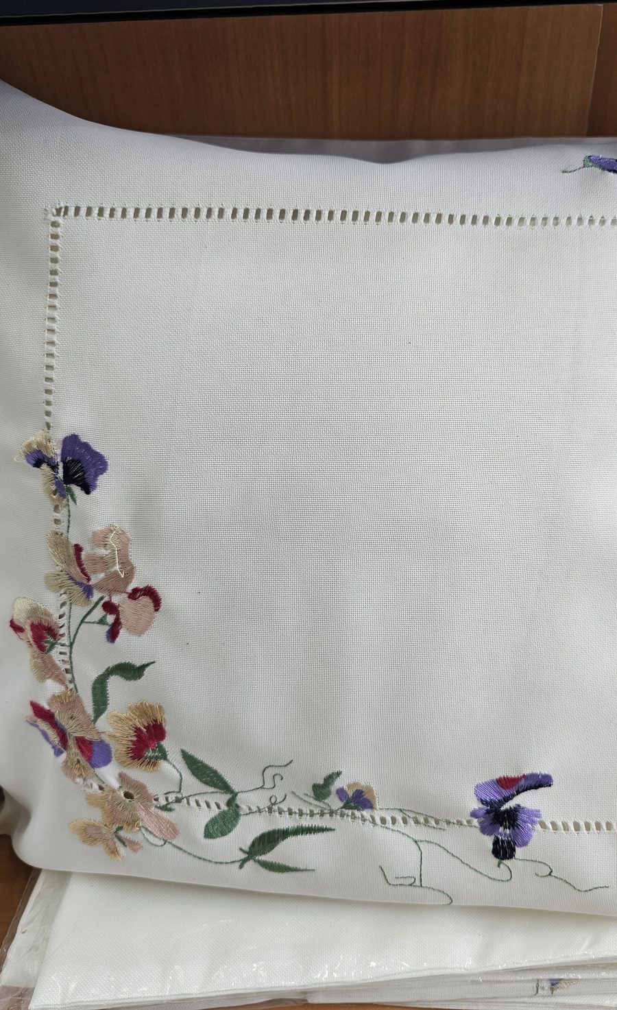 Sweet Pea Hemstitch Cushion Cover
