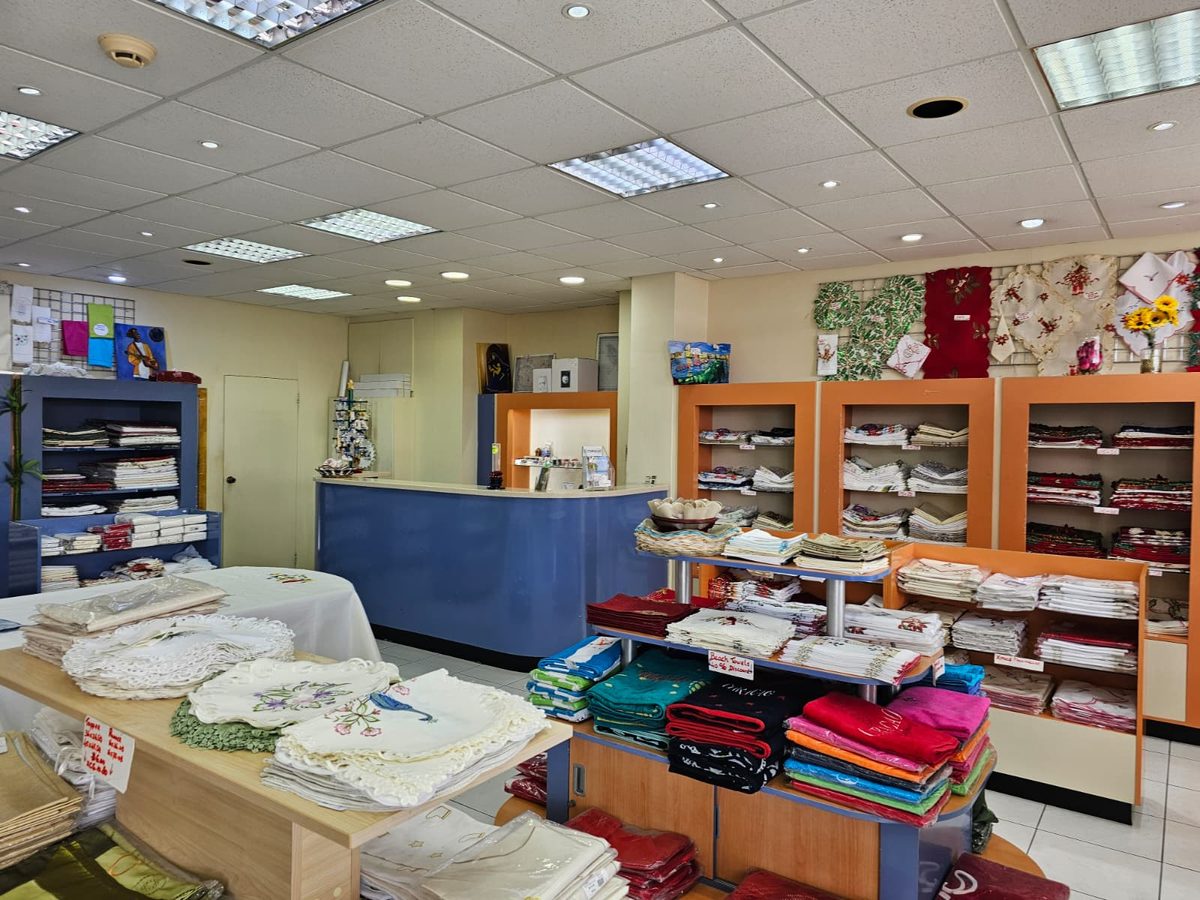 Inside the Mr. Tablecloth shop on Handelskade, Willemstad